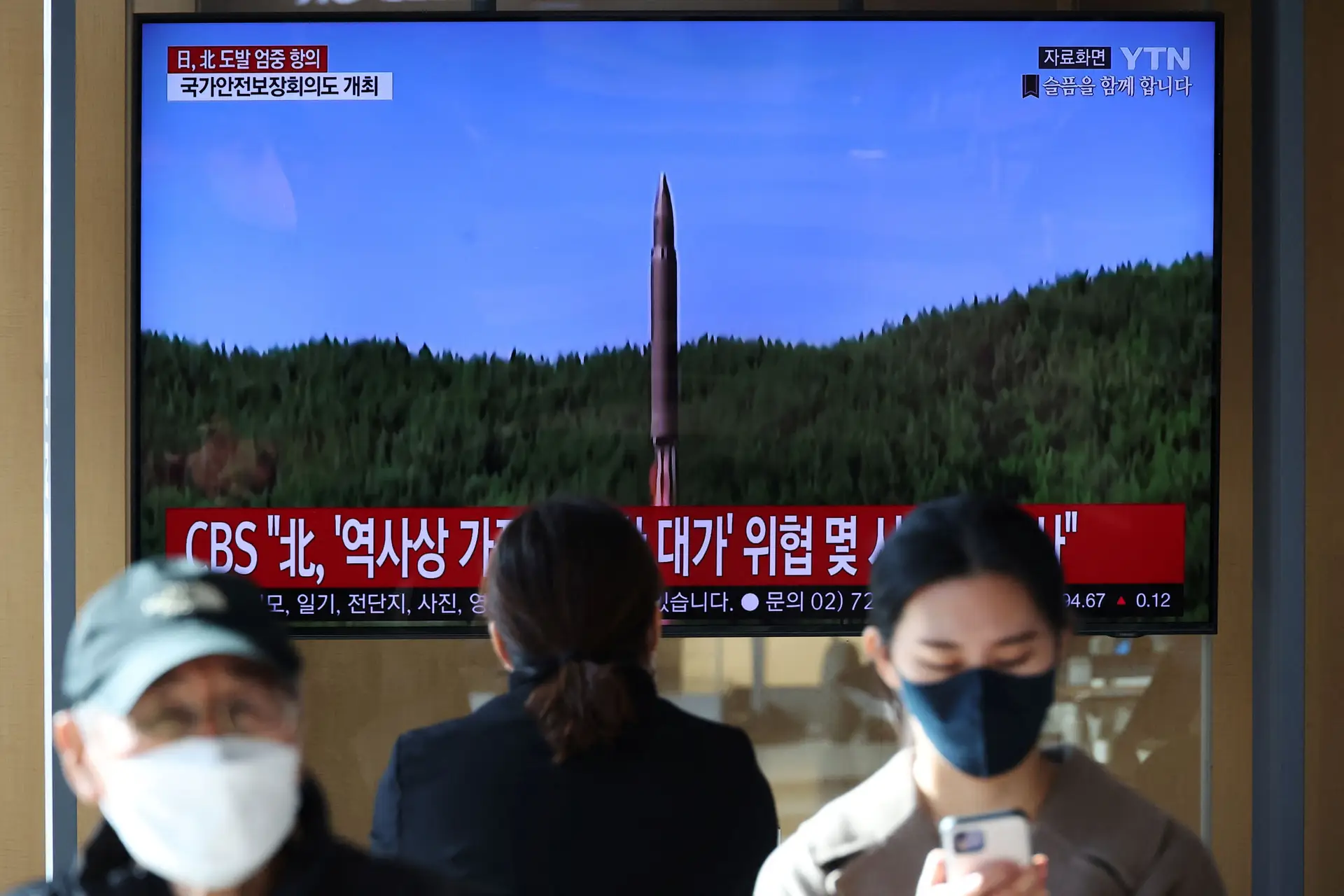 Japão e Coreia do Sul anunciam novas sanções contra empresas da Coreia do Norte