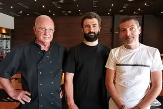 Lourenço, Miguel e Alexandre Pires gerem o restaurante