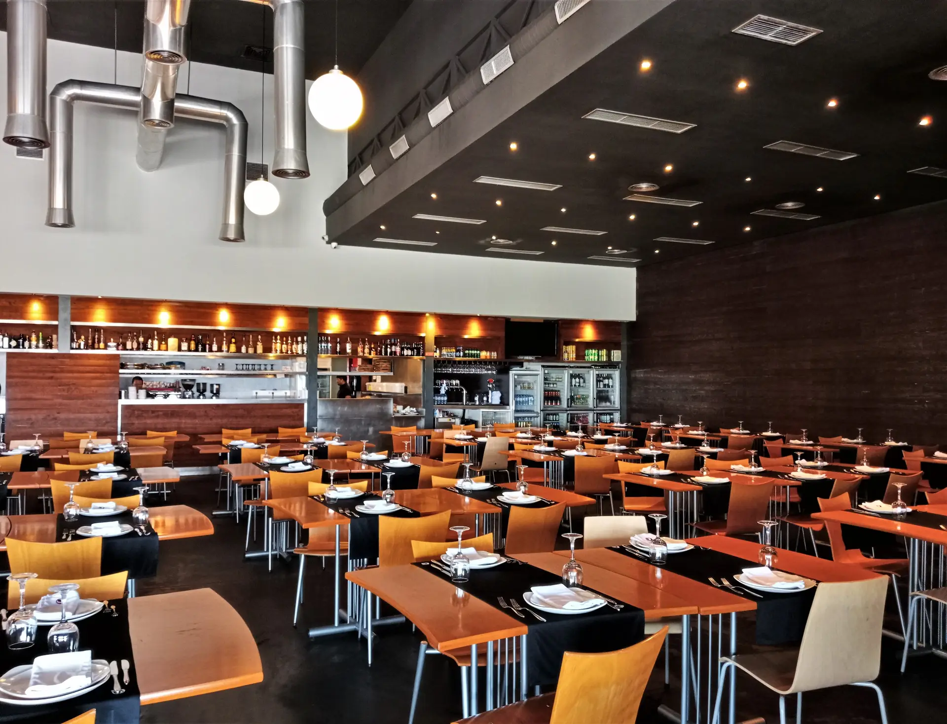 As novas instalações do restaurante O Fondue, no Barreiro, fundado em 1987