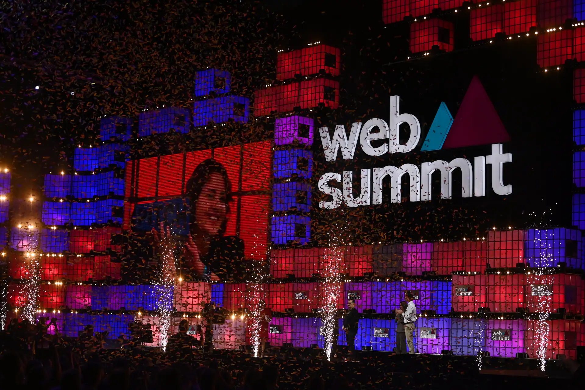 A Theneo ganhou o concurso de apresentação de startups da Web Summitt em 2022