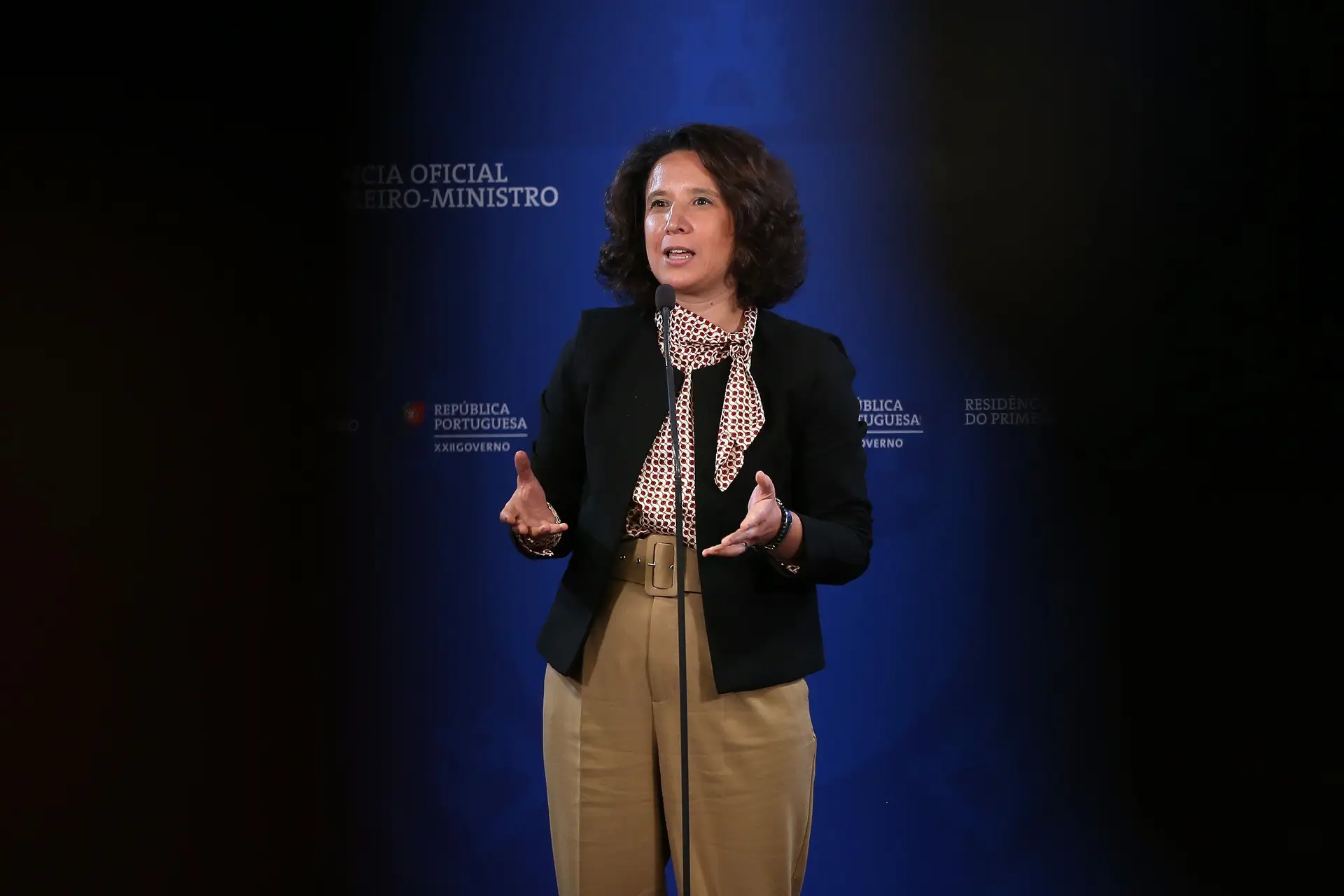 Ex-secretária de Estado do Turismo terá violado a lei no regresso ao privado. Rita Marques diz-se "absolutamente segura”