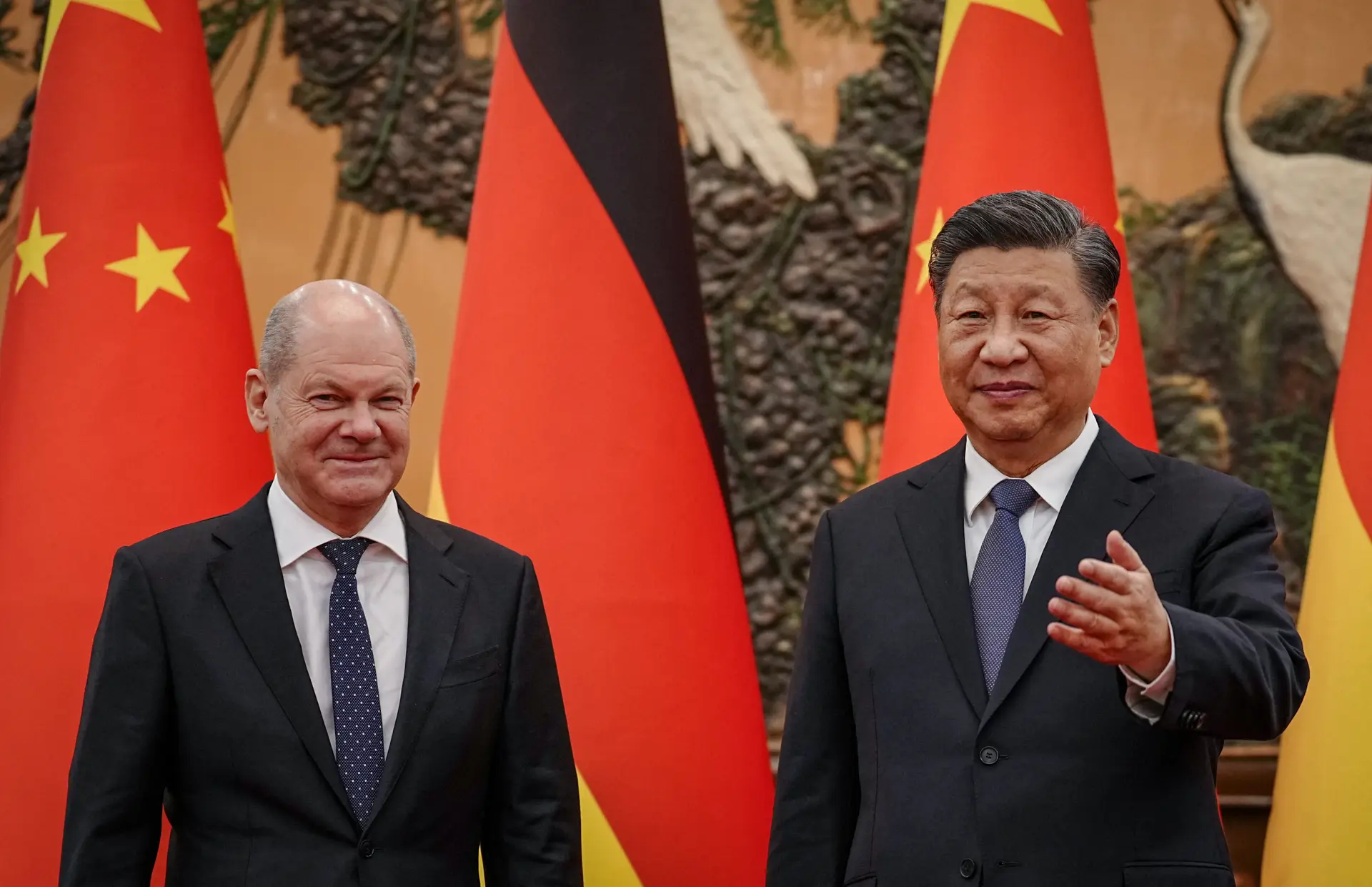 Scholz foi criticado pela sua visita oficial à China