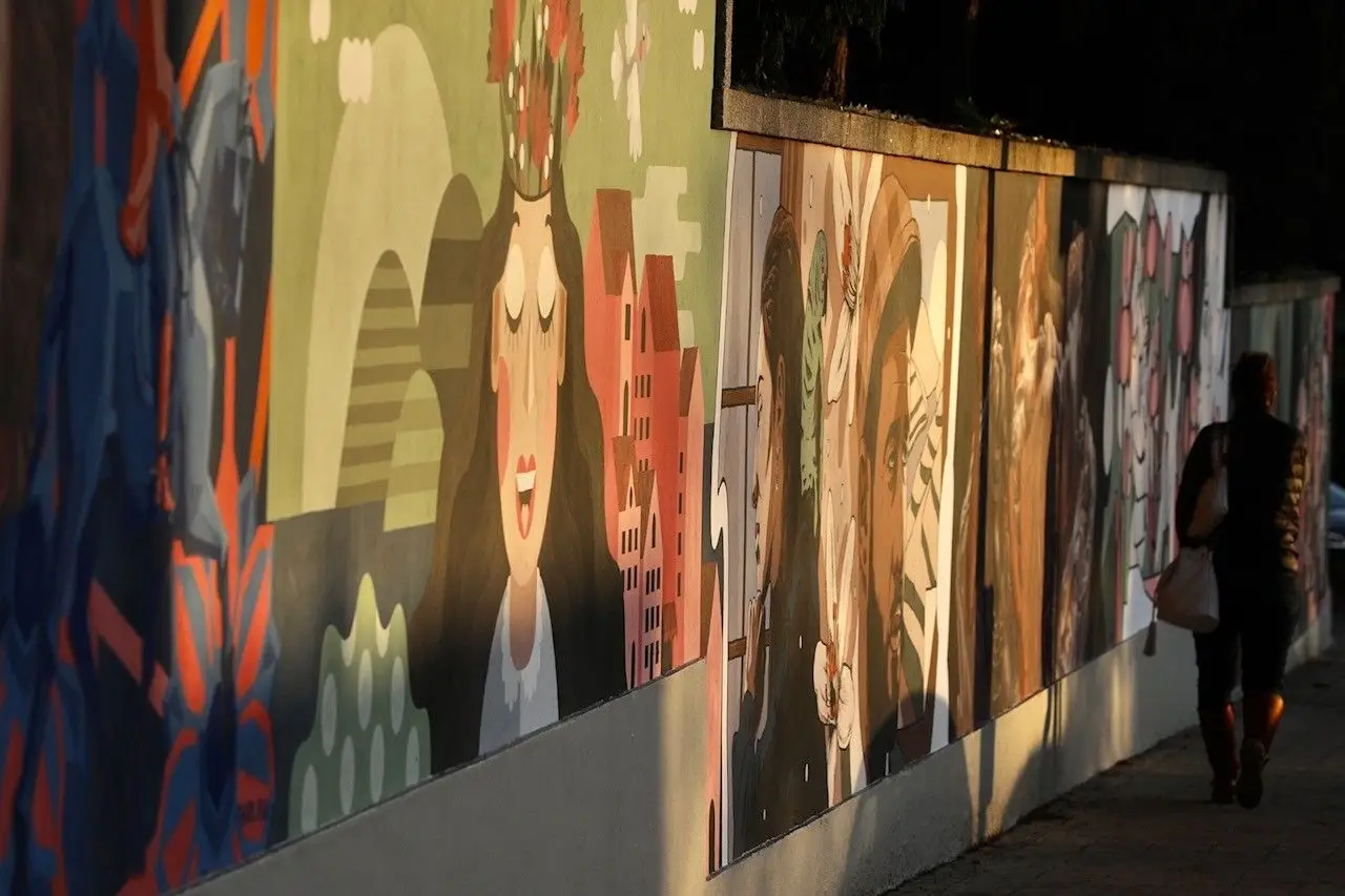 'Para Agustina - Extravagante Retrato de Família: Porto inaugura grande mural de homenagem à escritora