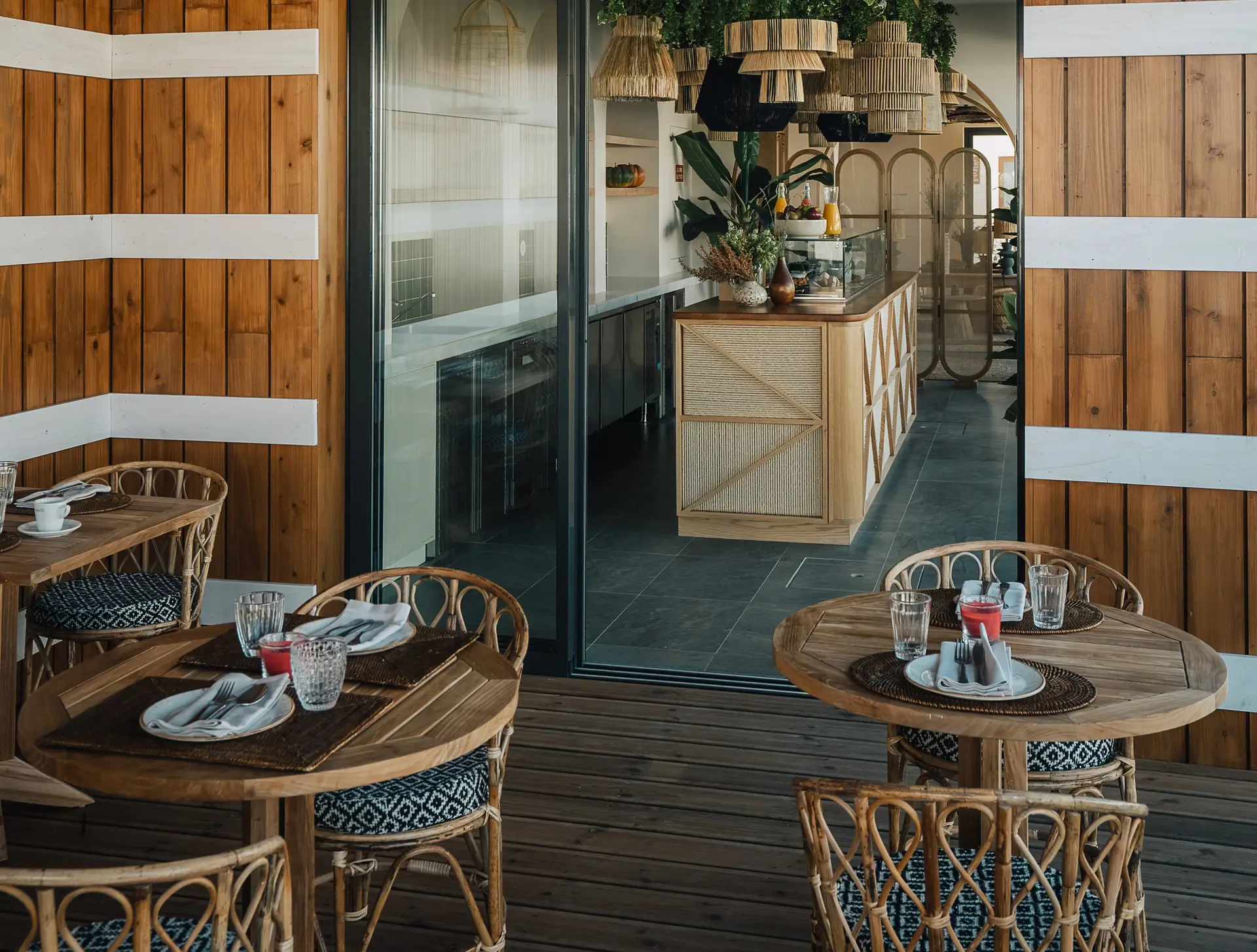 AlmaLusa Café