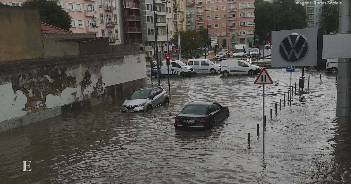 Vídeo: chuva forte, queda de árvores e um pequeno tornado provocam o caos nas ruas de Lisboa