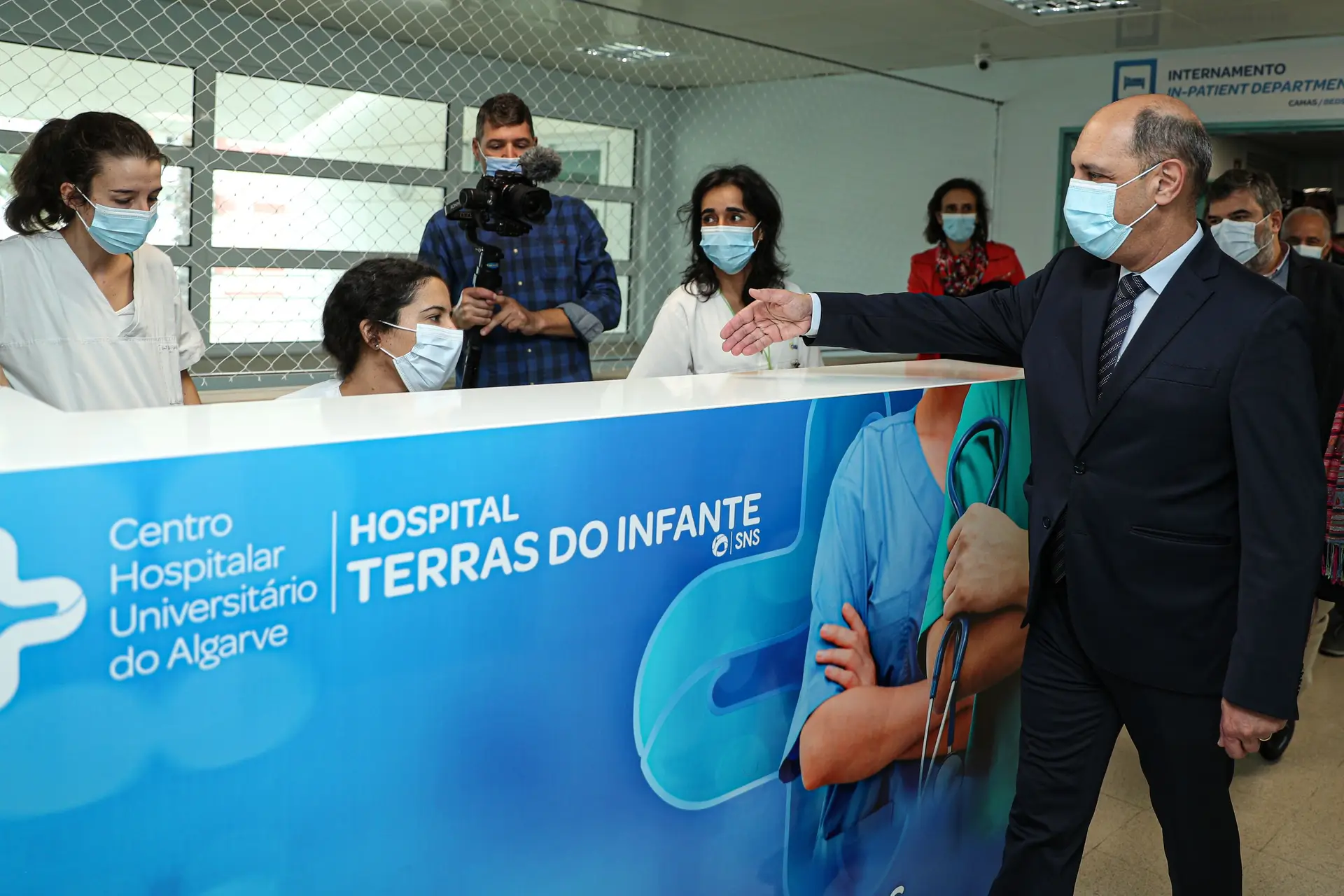 SNS: Governo diz que urgências de Lisboa vão replicar “experiência” do Porto. Saiba o que isso significa e qual o papel do diretor-executivo