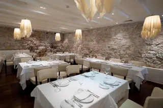Restaurante Tia Alice já foi distinguido com Estrela Michelin e Garfo de Ouro