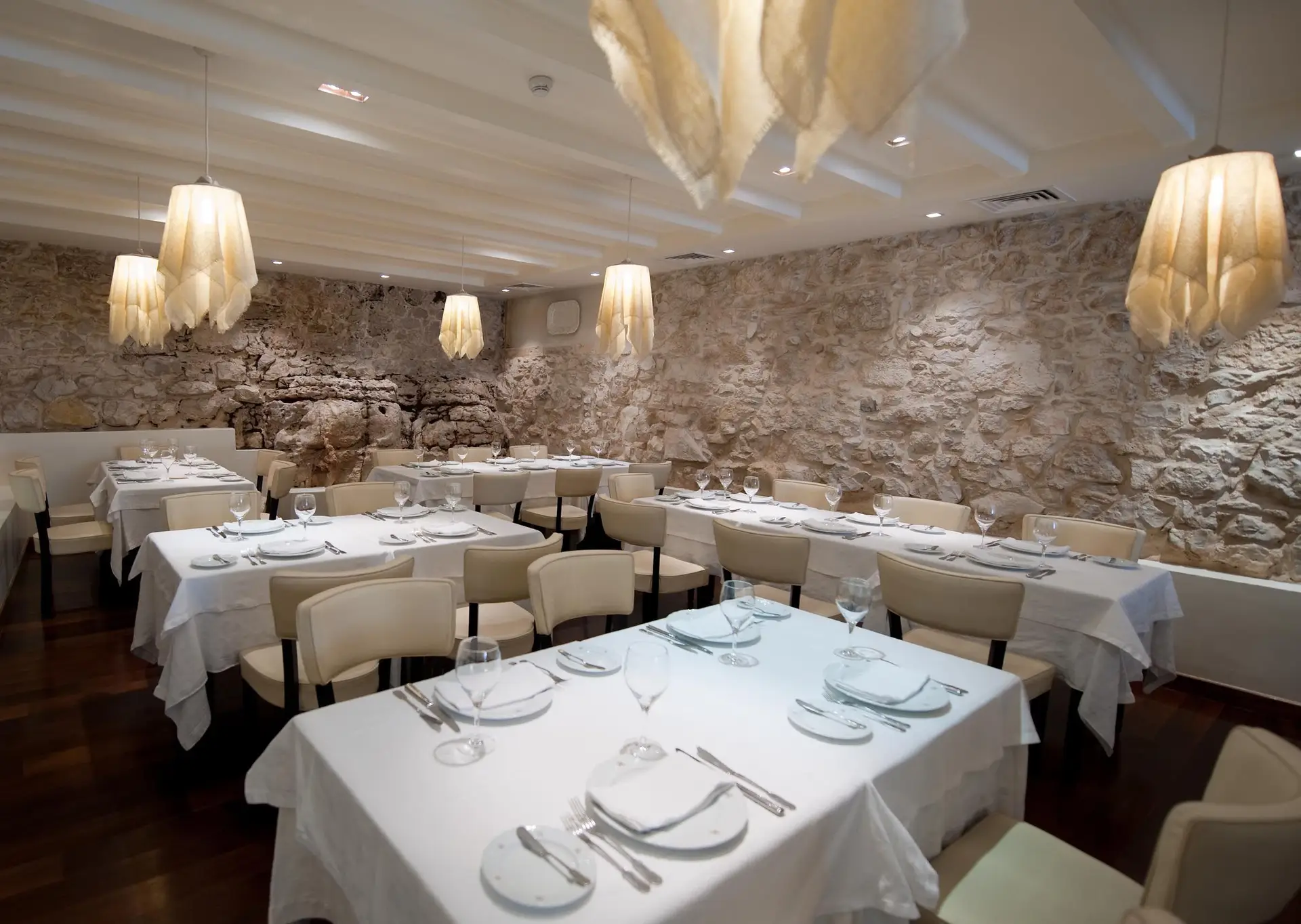 Restaurante Tia Alice já foi distinguido com Estrela Michelin e Garfo de Ouro