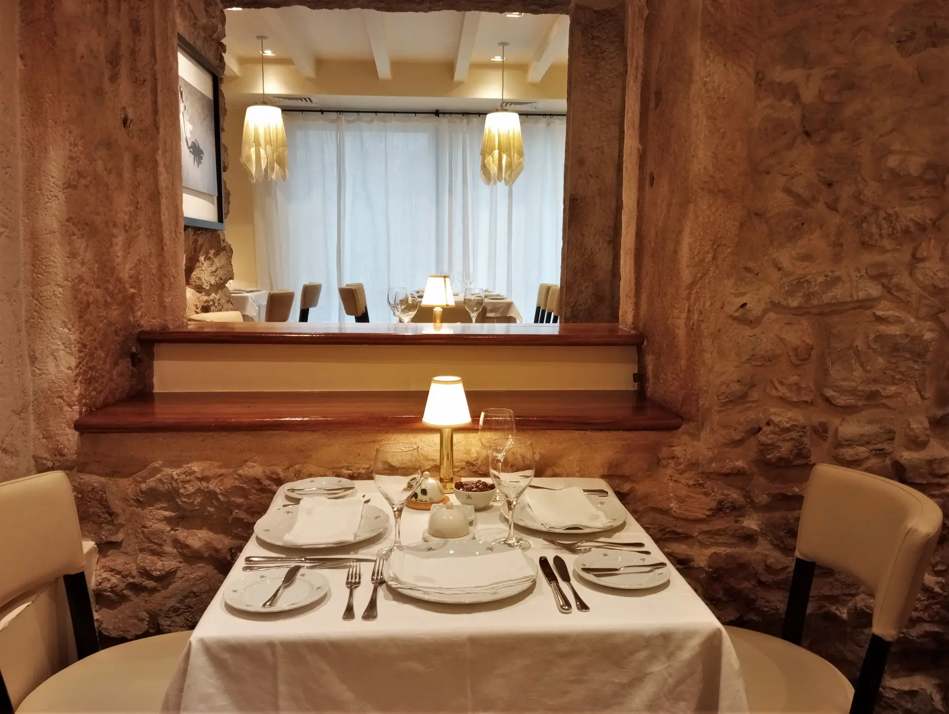 Sala de refeições do restaurante Tia Alice