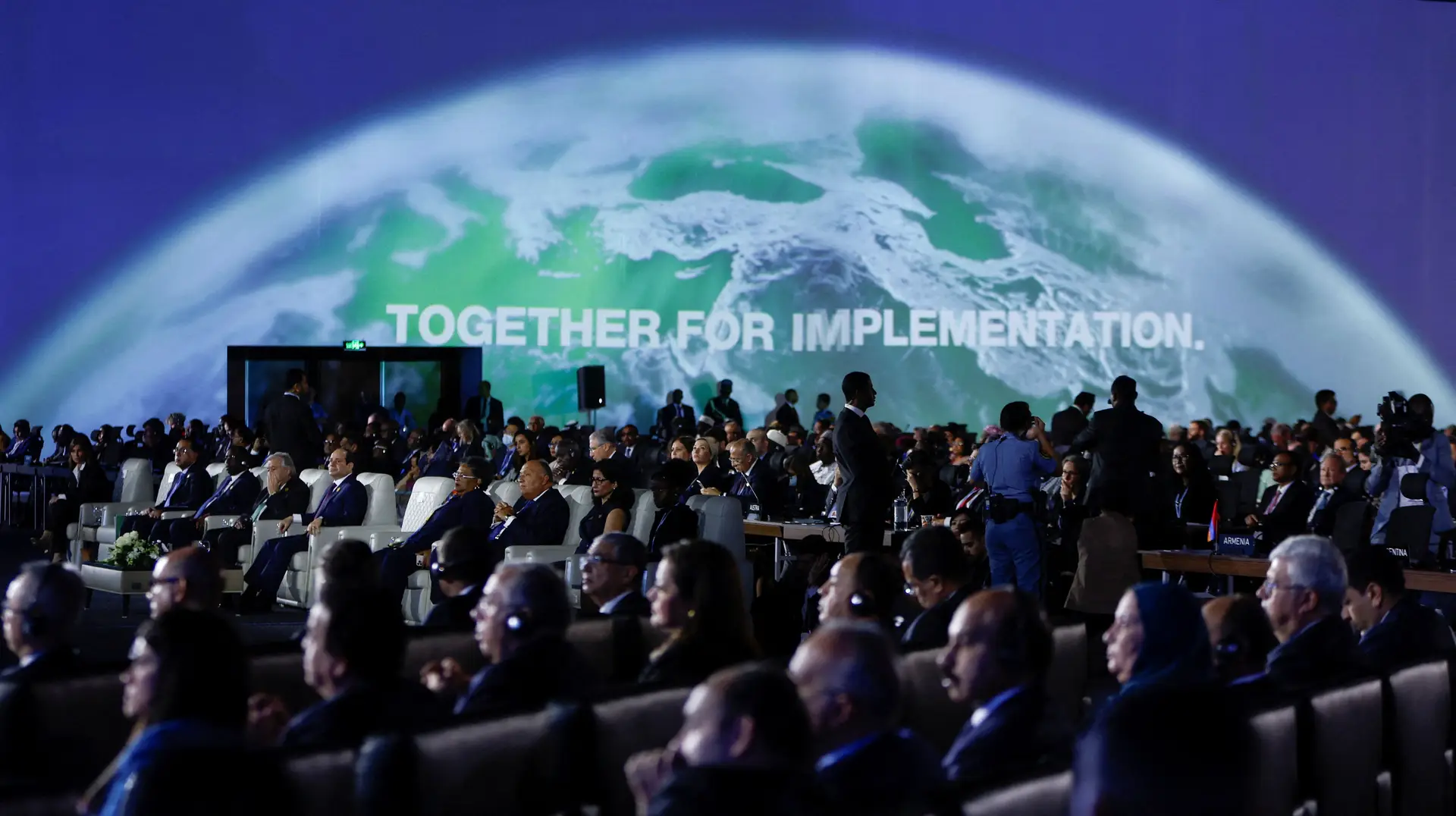 A cimeira do clima da ONU, com o mote "Juntos para a Implementação" (tradução livre), reuniu representantes de cerca de 200 países ou blocos signatários da convenção