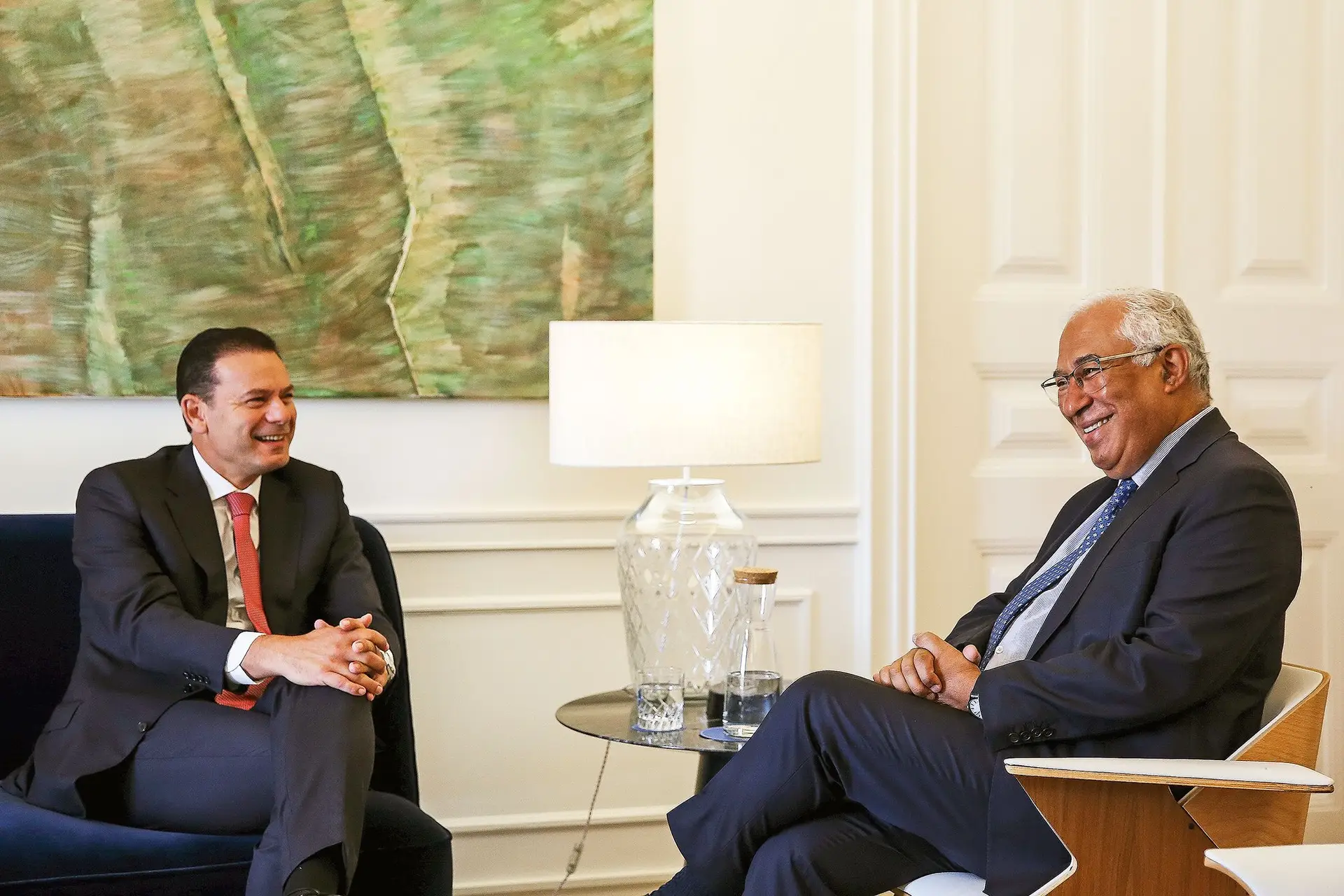 Qualquer revisão constitucional terá de ser negociada e aprovada por Costa e Montenegro