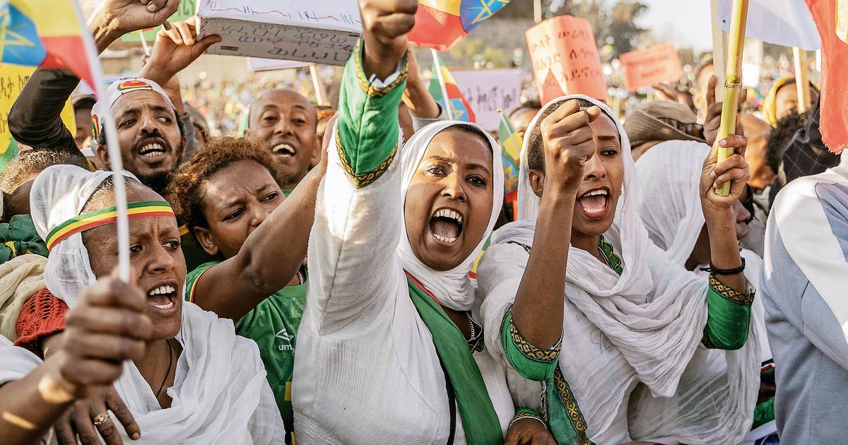 Etiópia: Dois anos e meio milhão de mortos depois, chega o cessar-fogo