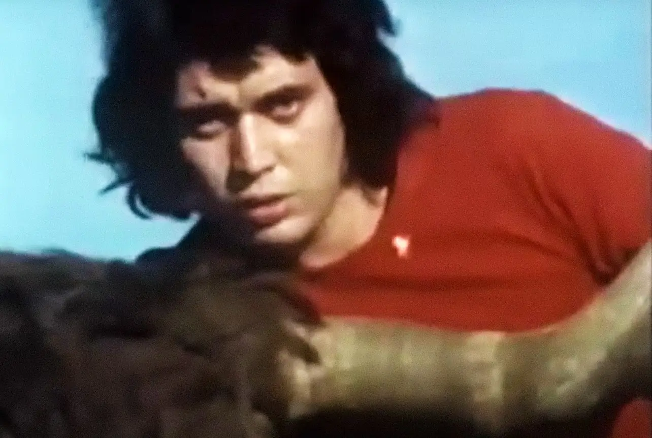 Fernando Tordo em 1973 no videoclip oficial de ‘Tourada’