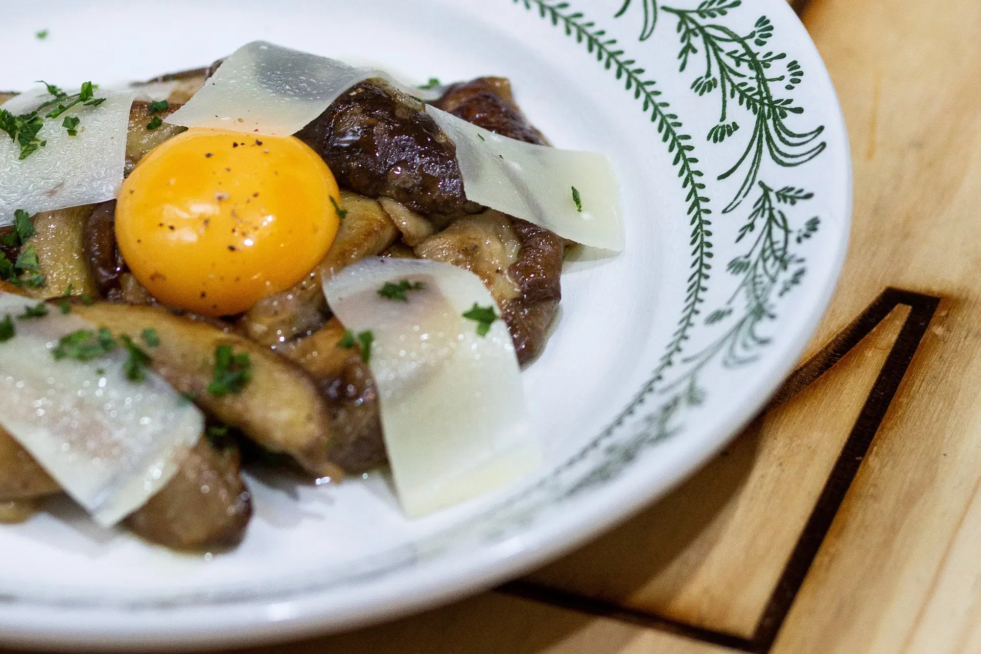 Receita de Boletos, ovo e queijo curado por João Rodrigues