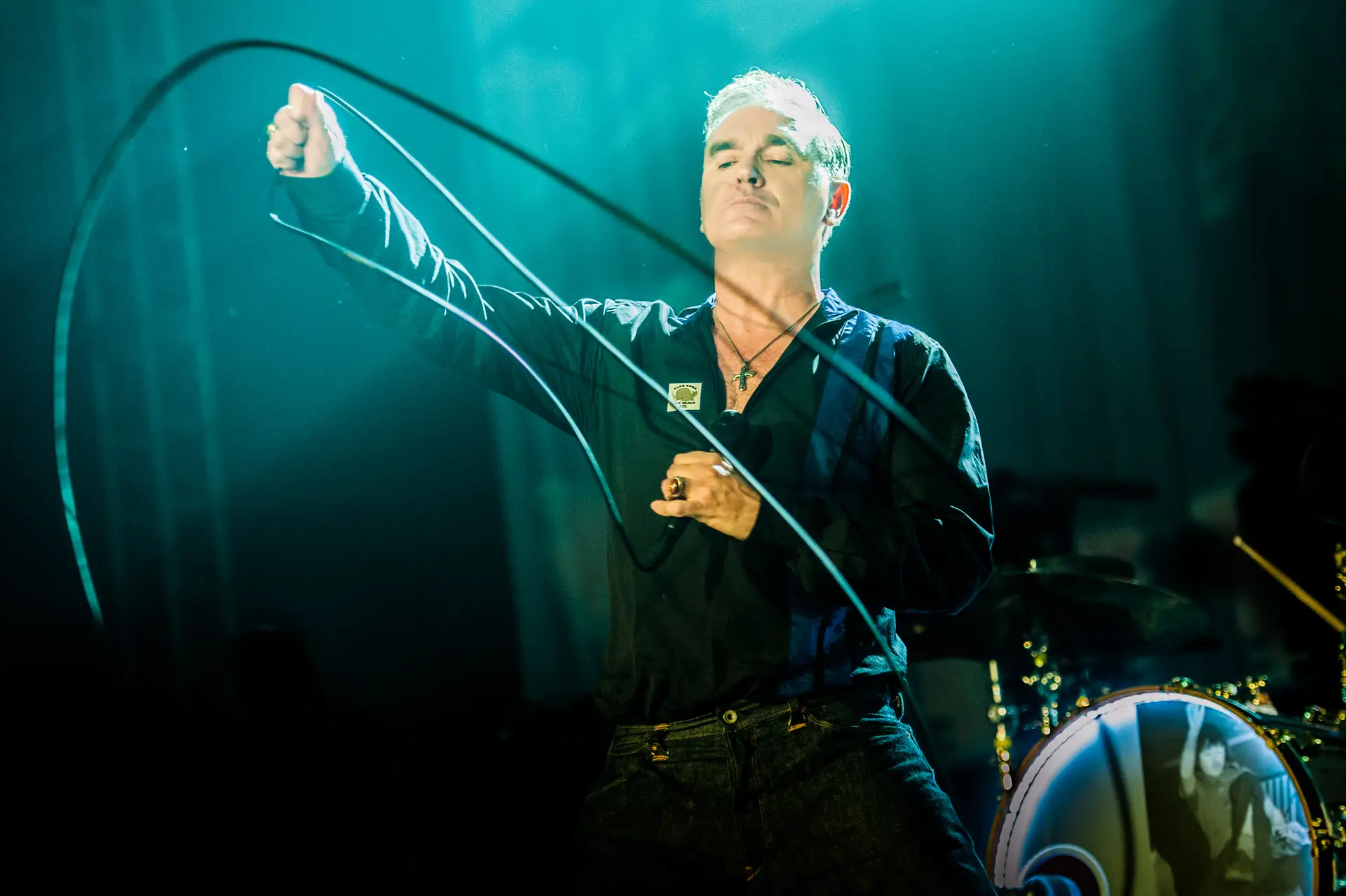 Depois de abandonar concerto ao fim de meia hora, Morrissey diz que o seu novo álbum foi adiado