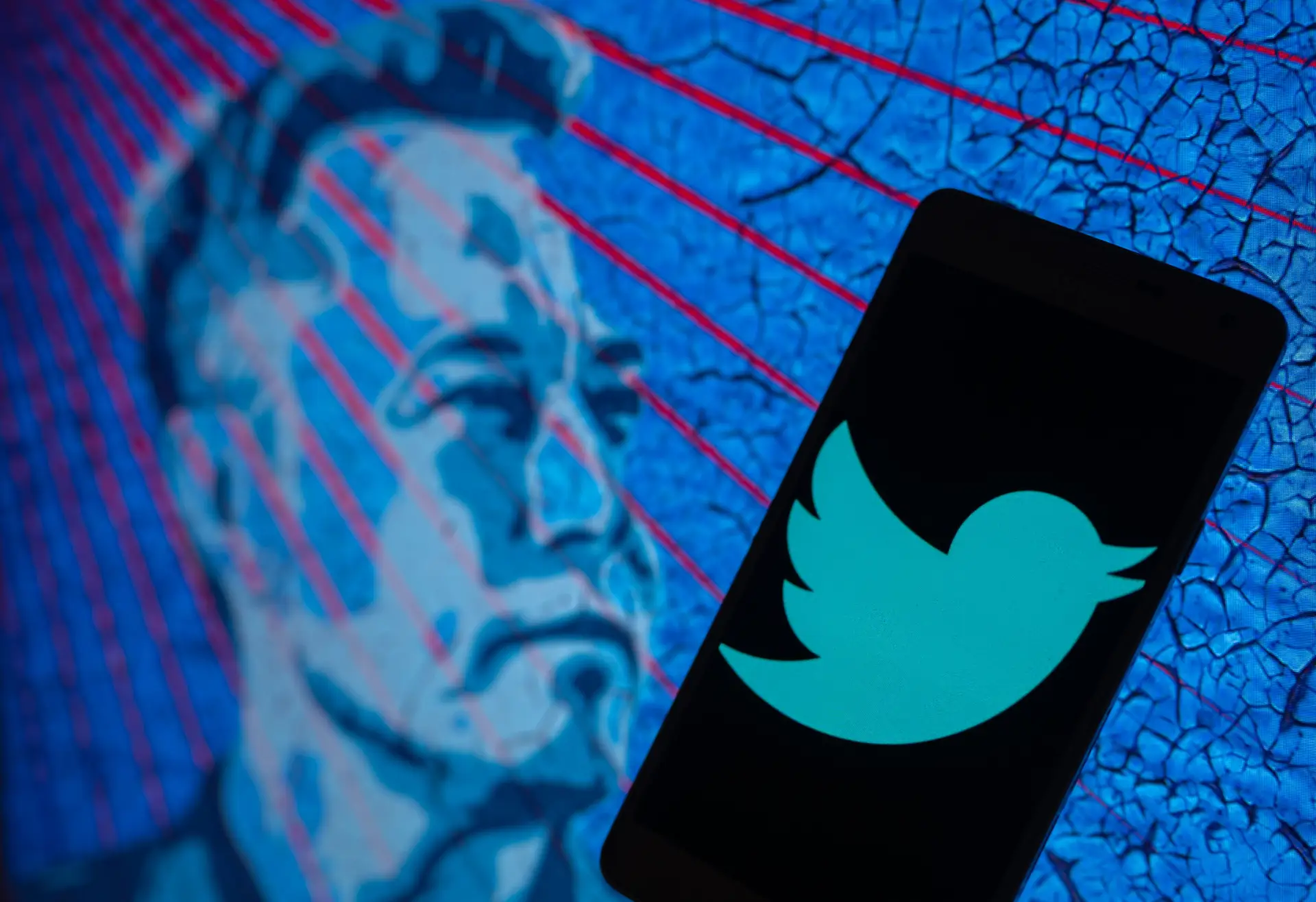 Elon Musk chama “bebé chorão” a Trent Reznor depois de músico dos Nine Inch Nails apagar a sua conta no Twitter