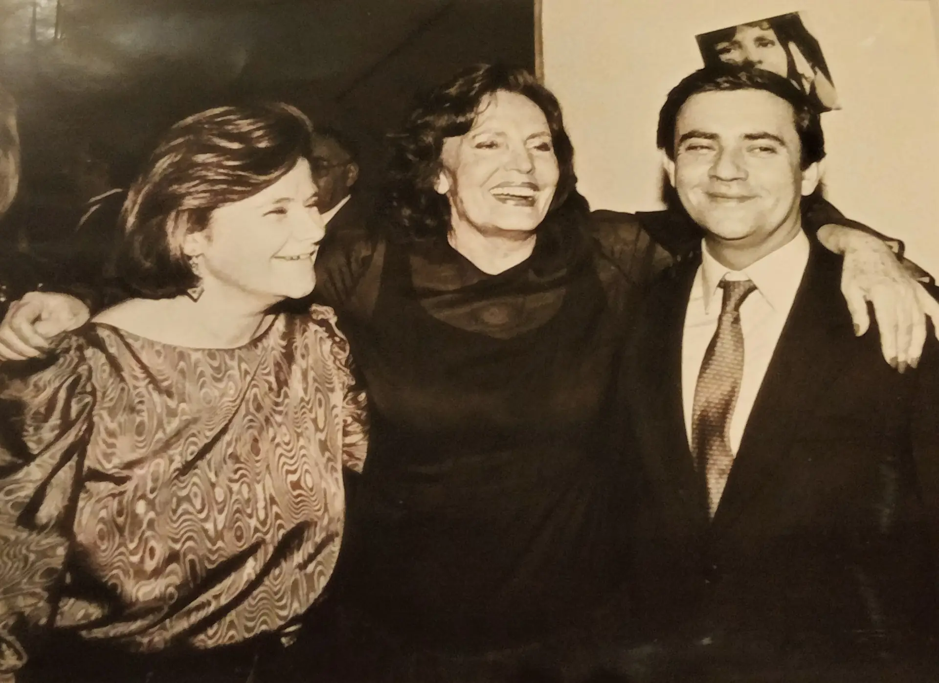 A fadista com os afilhados Maria Rita e António Machado