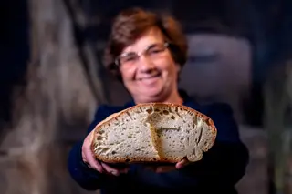 Pão feito em forno comunitário em Idanha a Velha