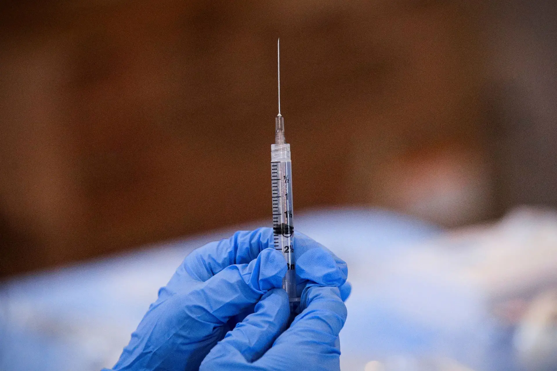 Vacinas contra a hepatite B e a poliomielite entre as que mais suscitam dúvidas aos pais