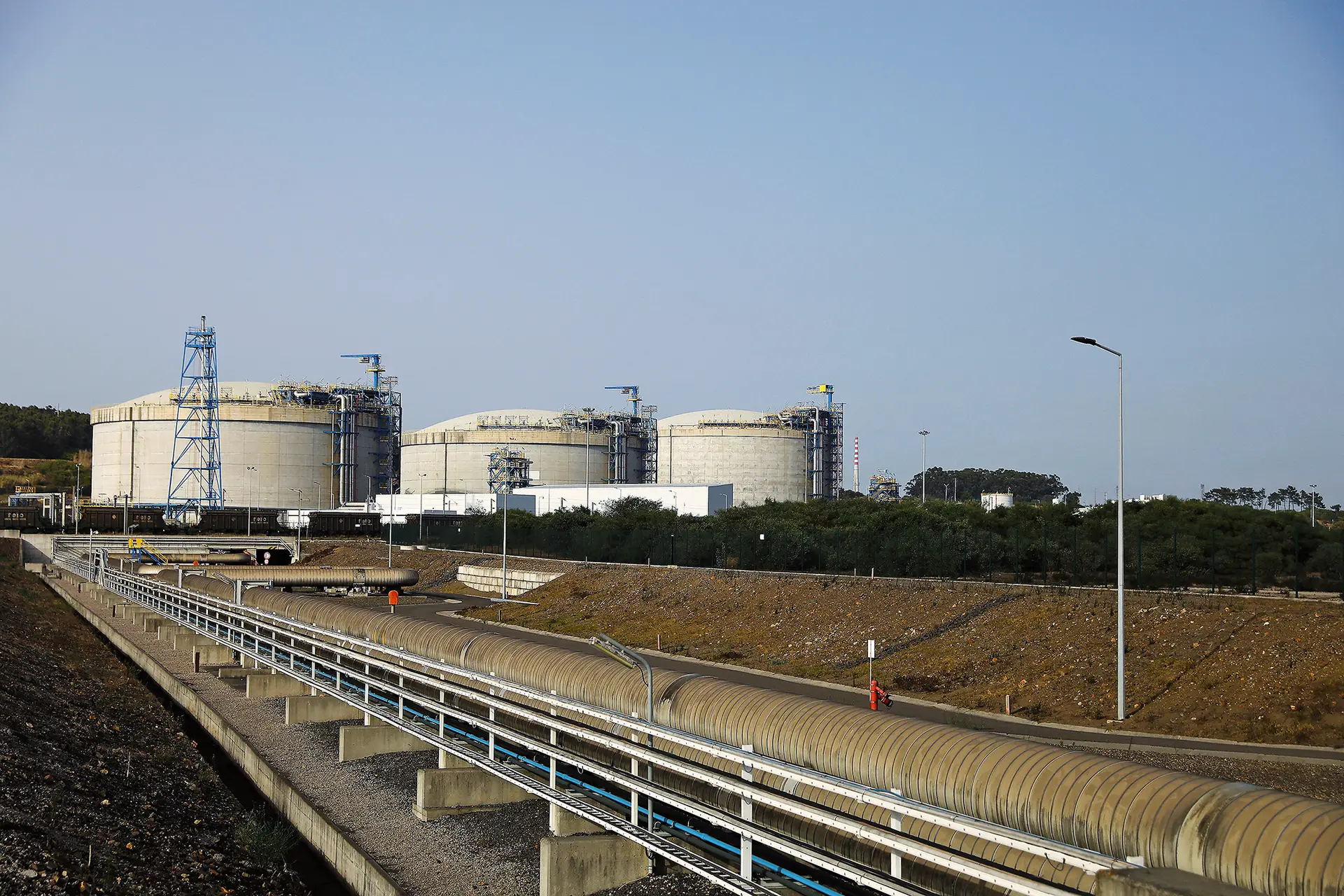 Quase todo o gás consumido em Portugal entra no país pelo terminal da REN em Sines