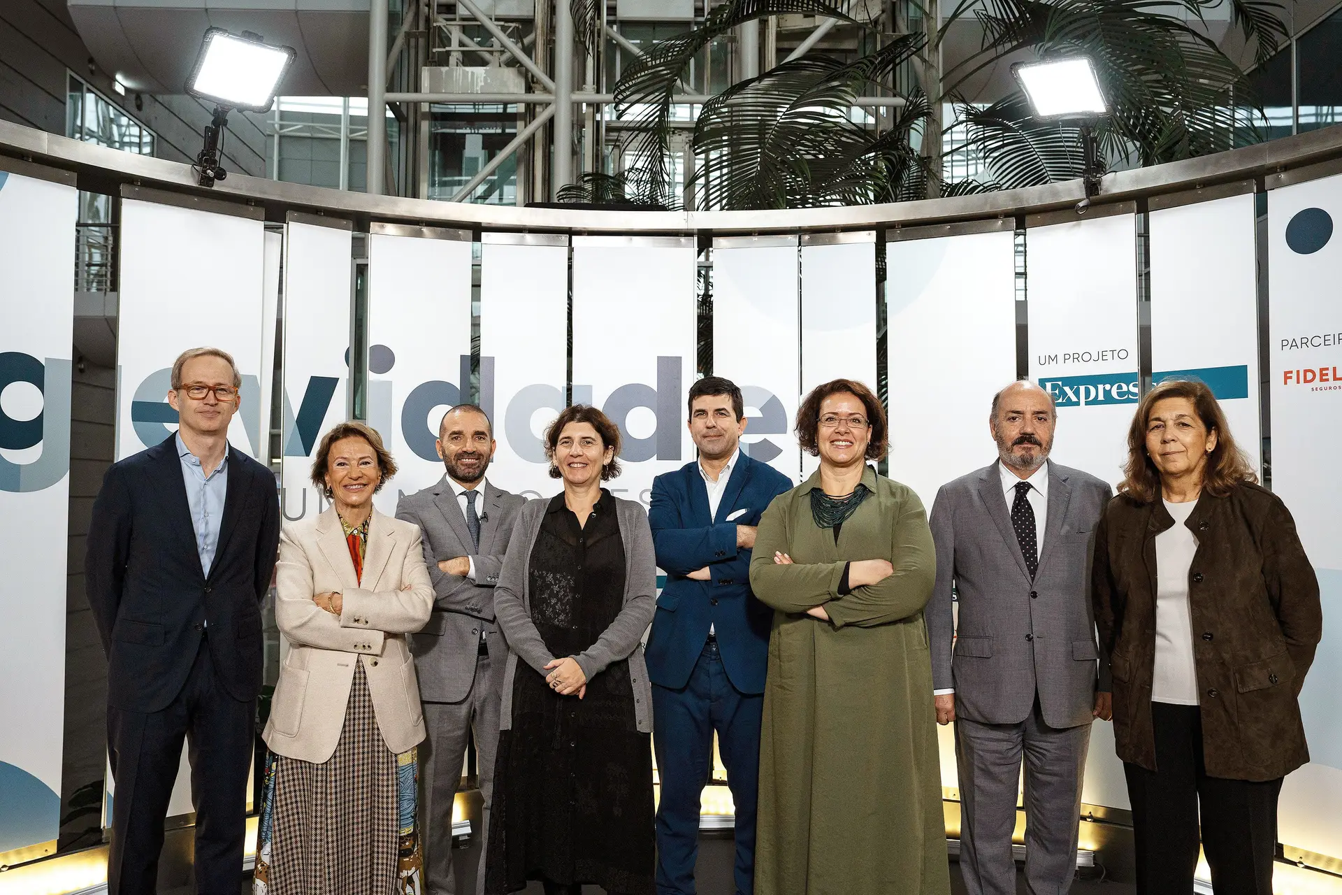 Terceira reunião do Conselho Consultivo, dedicada ao Orçamento do Estado, contou com Simon Gineste, Maria Amélia Cupertino de Miranda, Martim Silva (moderador), Joana Mendonça, Nuno Marques, Ana Sepúlveda, Manuel Caldas de Almeida e Maria João Luís