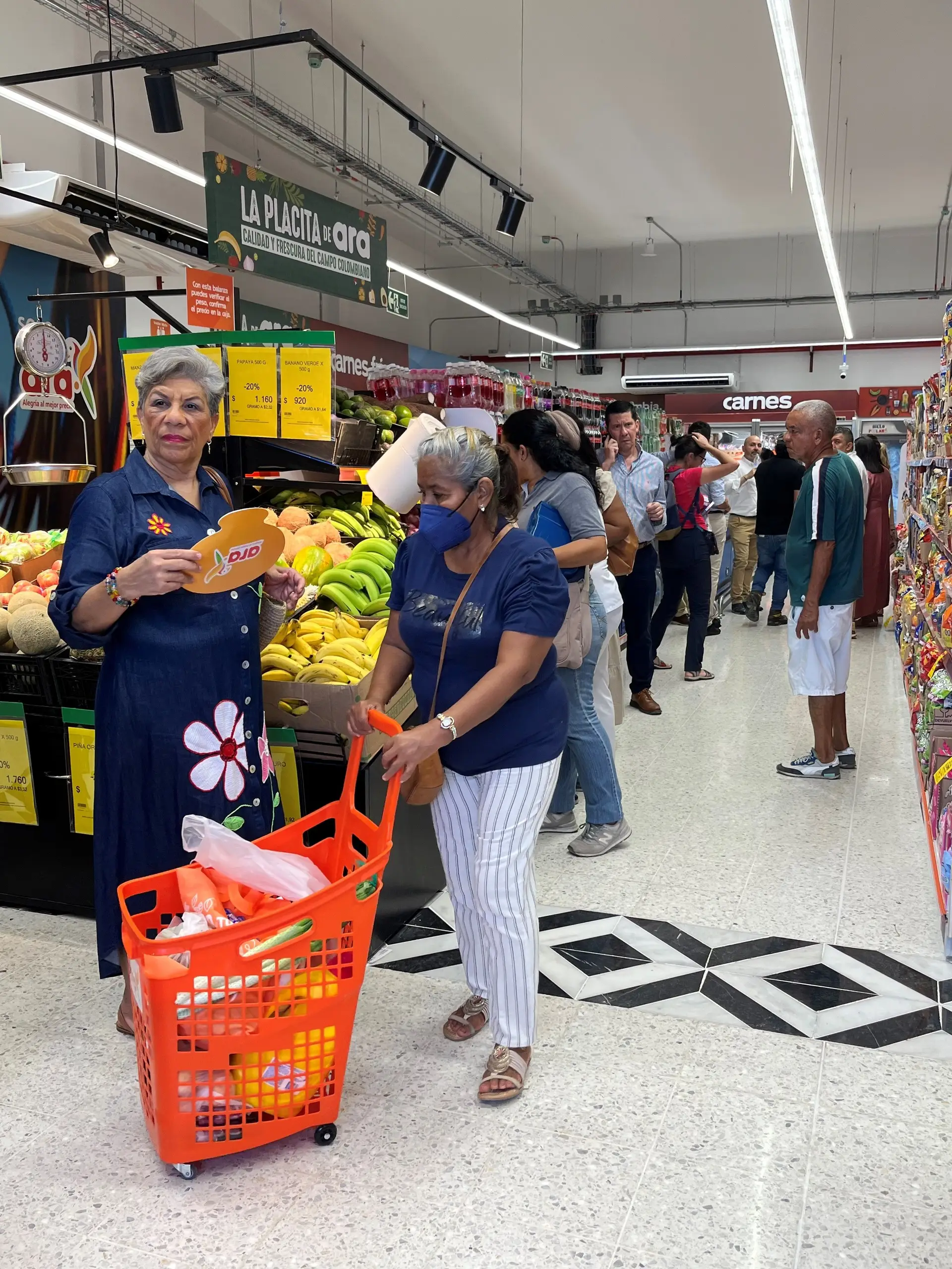 A loja mil da Ara, marca do grupo Jerónimo Martins na Colômbia, abriu sábado, em Cartagena