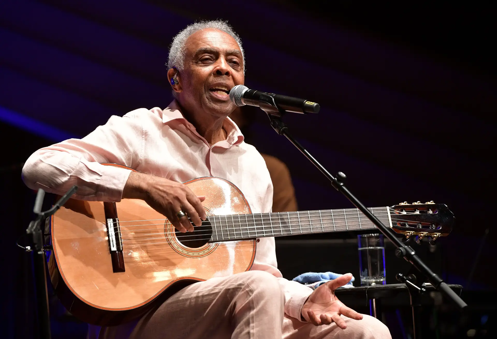 Gilberto Gil foi insultado por adepto brasileiro no Mundial de Futebol do Catar