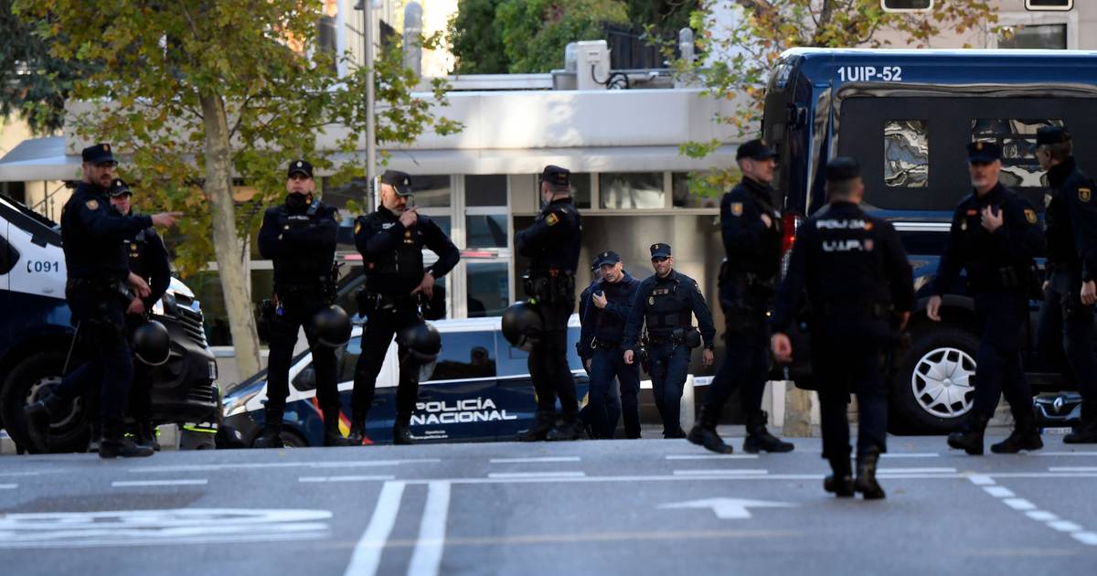 Tribunal antiterrorista espanhol investiga envios de cartas armadilhadas