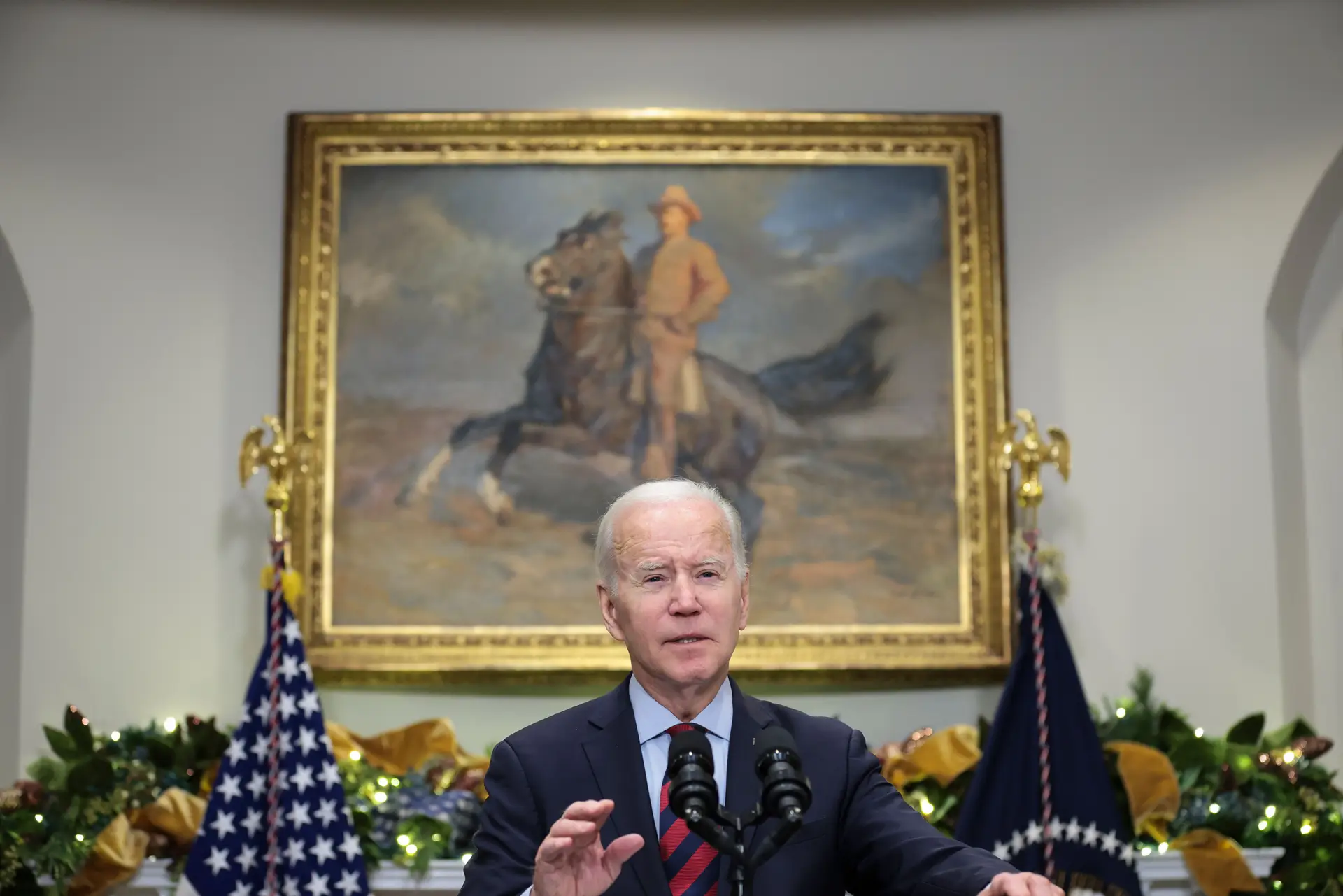 Biden pede aos políticos que denunciem antissemitismo após declarações de Kanye West