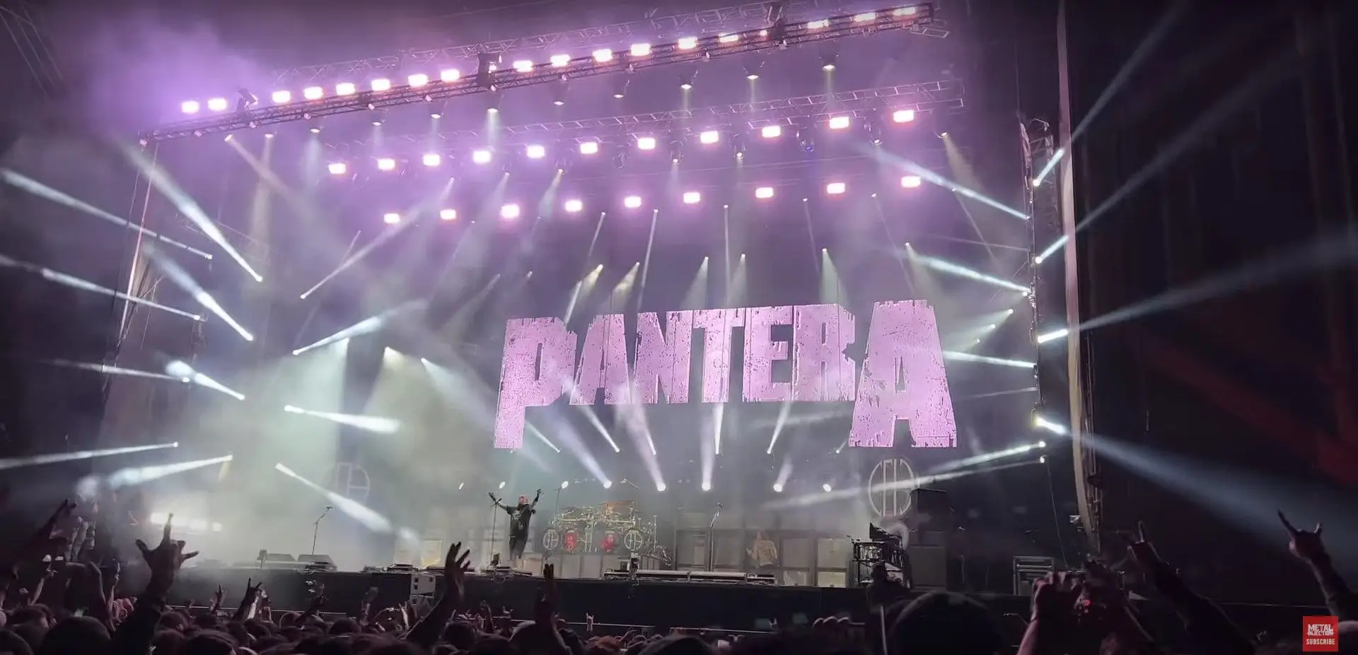 Pantera dão o primeiro concerto em mais de 20 anos: veja os vídeos e o  alinhamento - Expresso