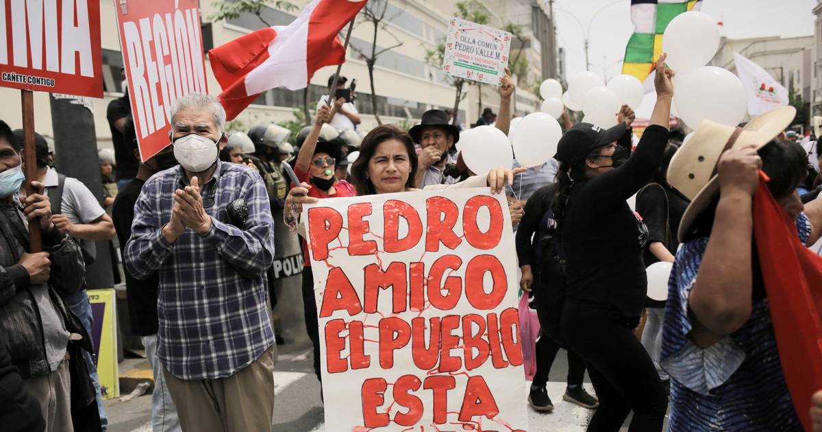 Ministério Público do Peru anuncia nova acusação contra ex-Presidente Pedro Castillo