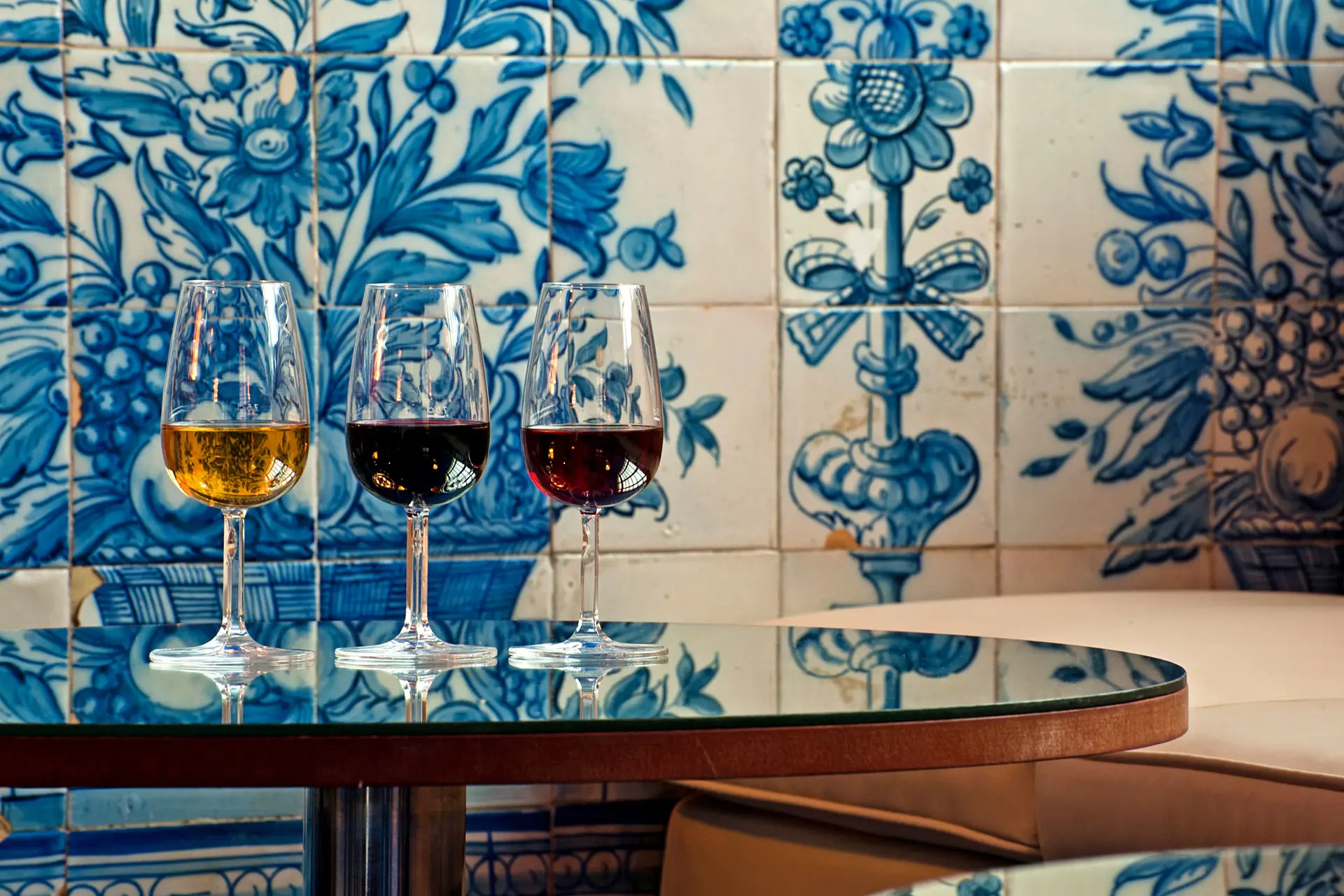Vinhos do Porto, Carcavelos, Moscatel ou Madeira: antes de comprar, saiba escolher como um especialista