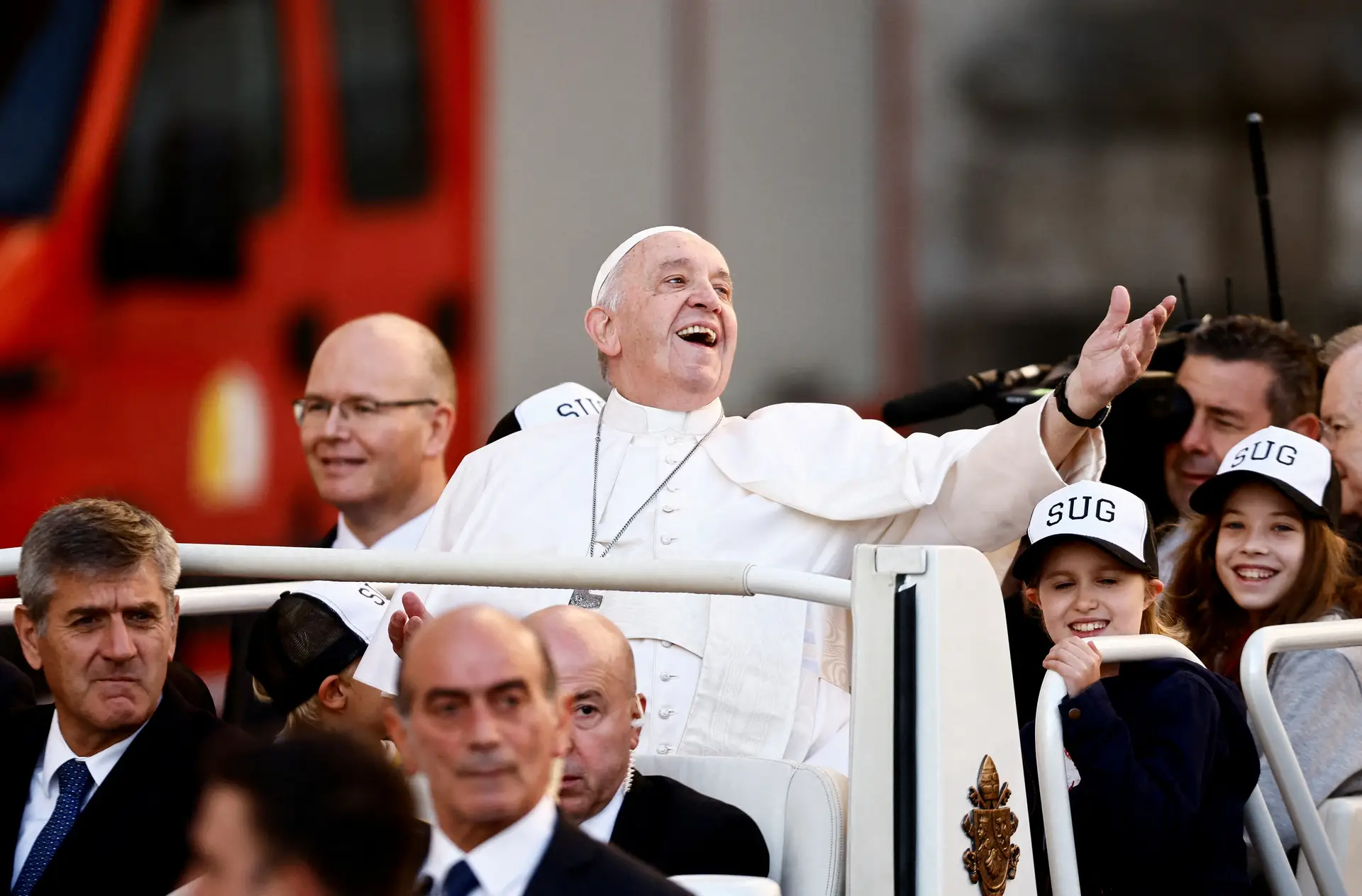 FRAGILIDADE. Aos 86 anos, o Papa Francisco está, visivelmente, cada vez mais debilitado. Mas no contacto com os fiéis, não perde o sorriso