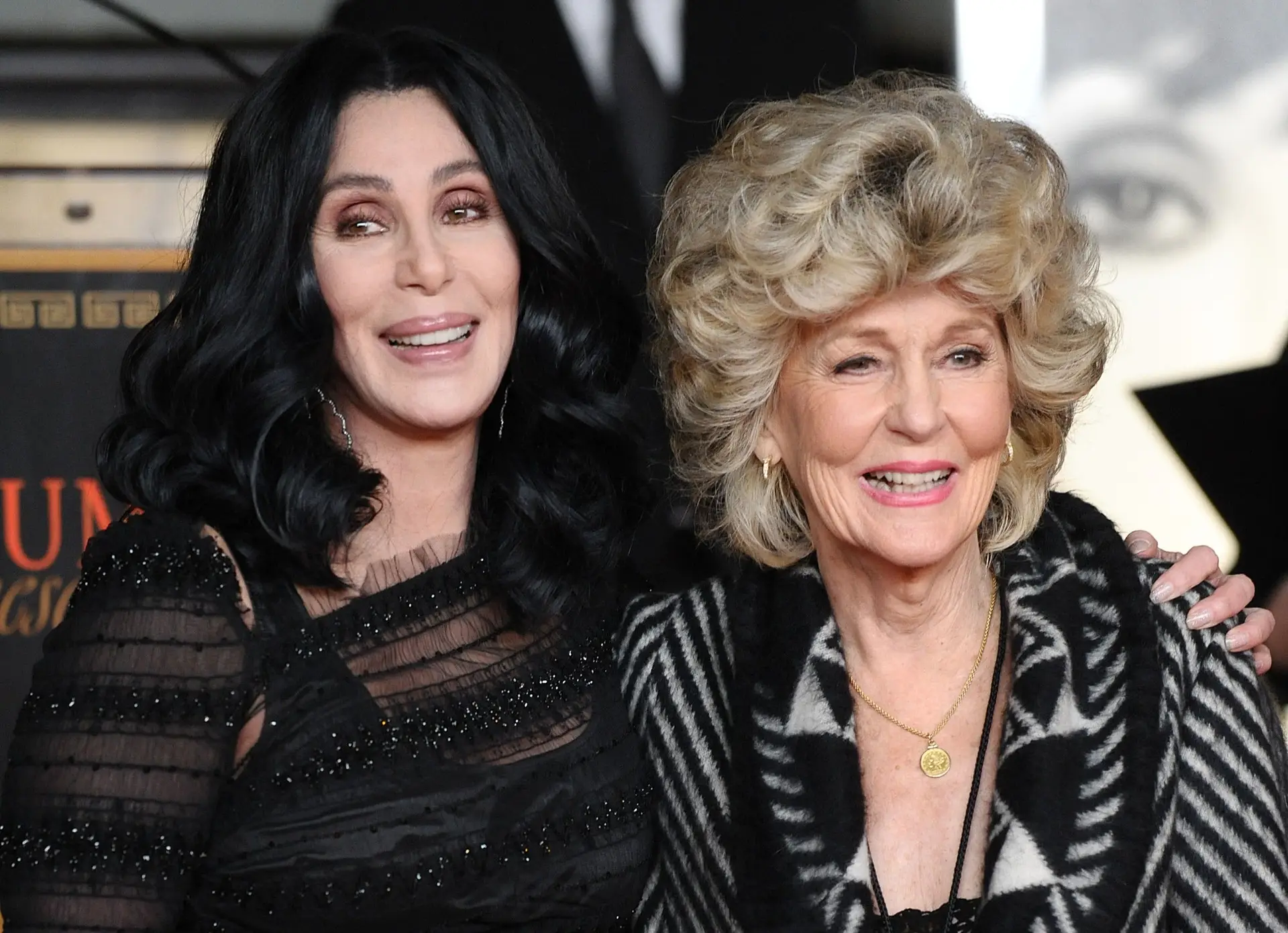 Cher e Georgia Holt em 2010