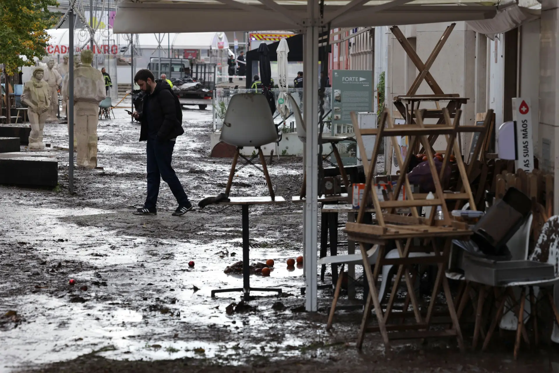 Em direto (com emissão SIC Notícias): aguaceiros moderados durante a noite e madrugada, chuva forte volta entre as 9h e as 18h desta quarta-feira