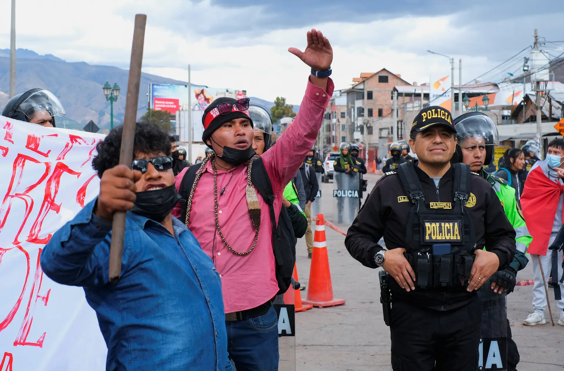 Manifestantes ocupam central de processamento de gás natural no sul do Peru