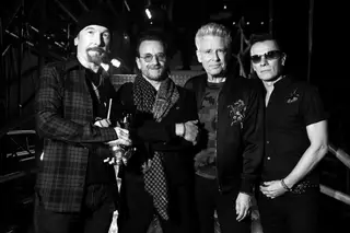 O futuro dos U2: Adam Clayton acredita que Larry Mullen Jr. não vai deixar de tocar ao vivo com a banda, mas está “ansioso”