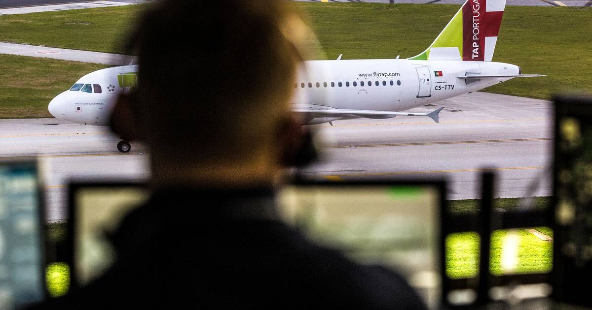 Açores perdem passageiros aéreos pelo sétimo mês seguido