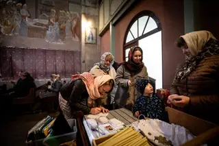 Ucranianos vão celebrar o Natal mais cedo: fotogaleria numa paróquia ortodoxa no Porto
