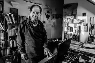 Especial com Alberto Pimenta: "Não me considero em nenhuma lista de bem pensantes e bem falantes. Sou alguém à procura de quem sou"