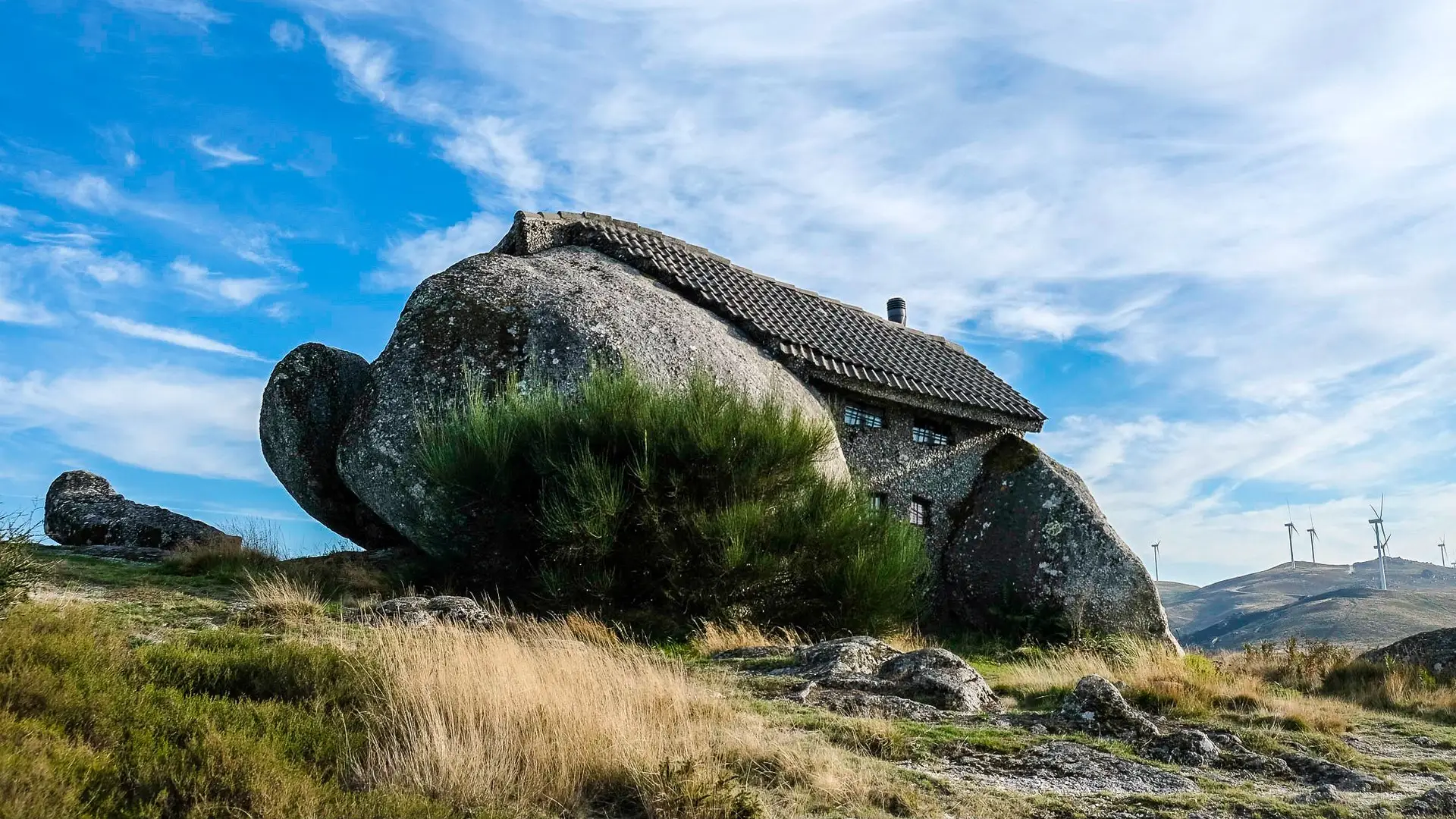 Casa do Penedo