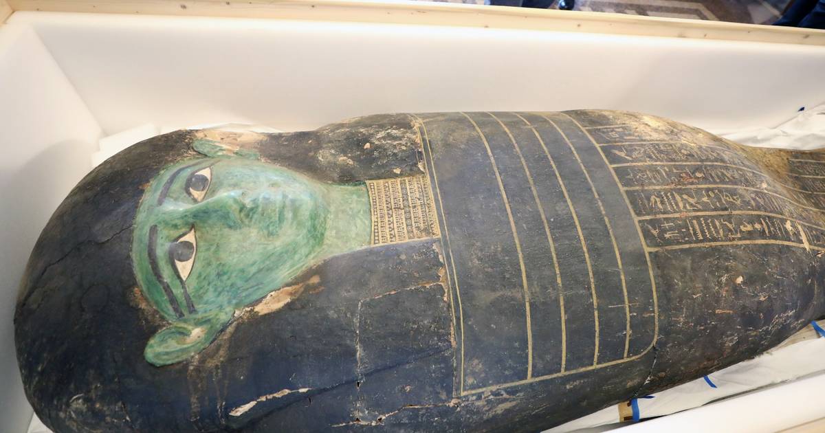 Estados Unidos devolvem ao Egito o Sarcófago Verde, que tinha sido contrabandeado em 2008