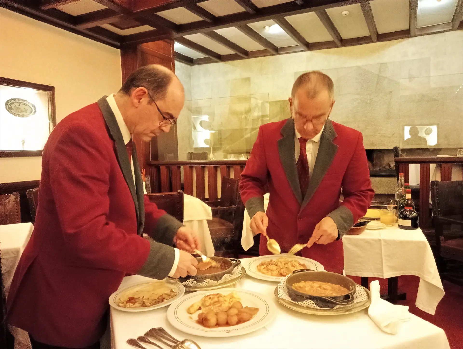 No Gambrinus, os empratamentos ainda são feitos em frente do cliente