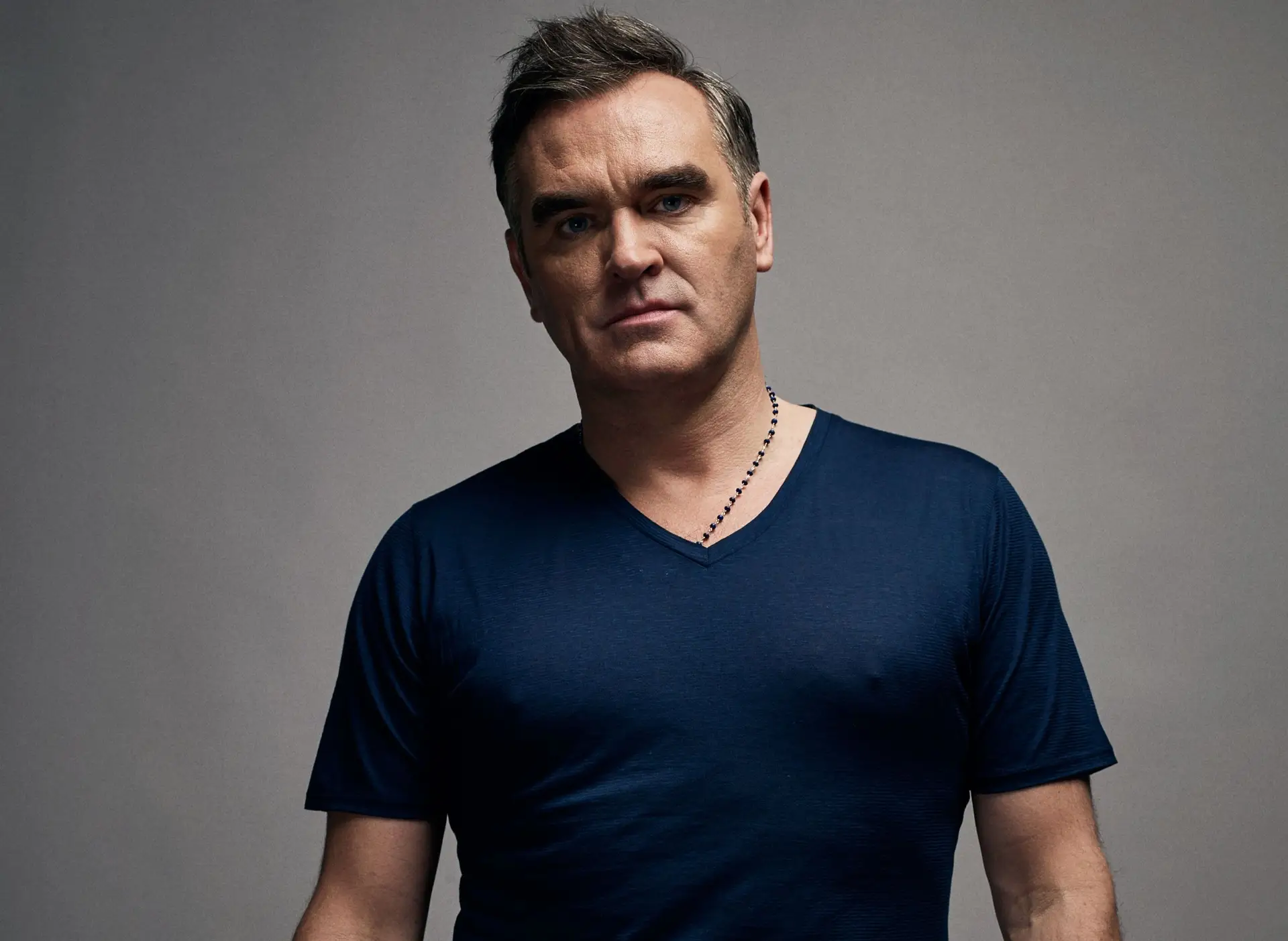 Morrissey defende que a saída de Miley Cyrus do seu álbum não tem a ver com  política: “Eu não sou de extrema-direita” - Expresso