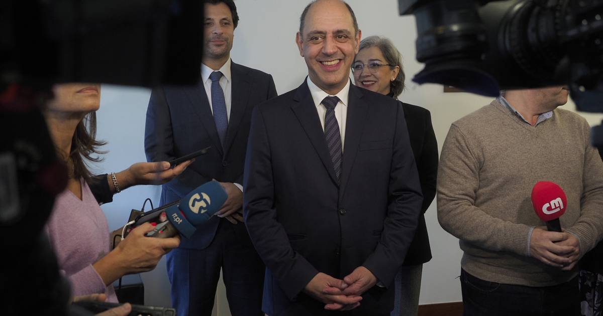 Governo espera conclusões sobre denúncias no Amadora-Sintra “nos próximos dias”