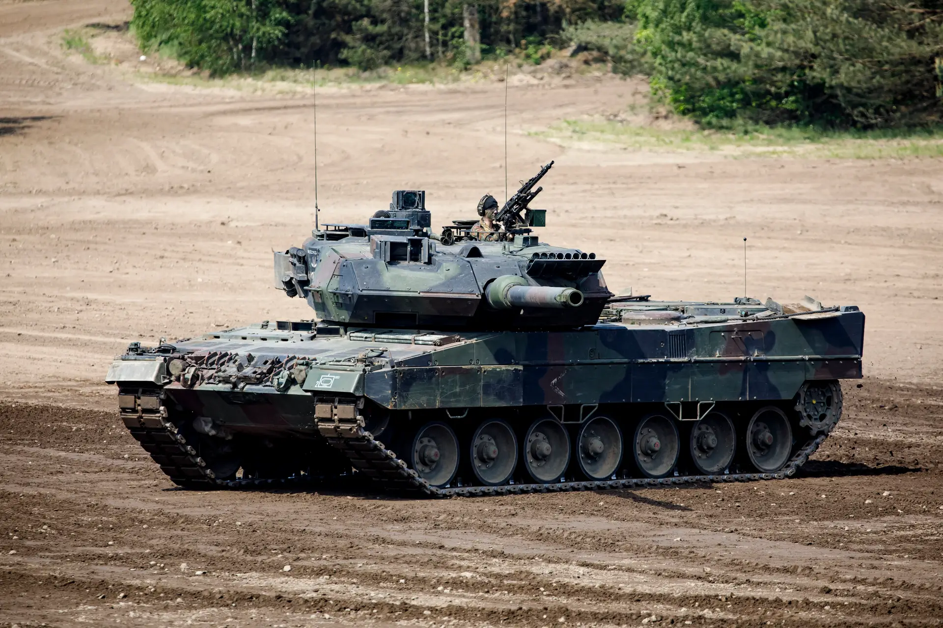 O Ocidente vai (por fim) enviar tanques de ataque para a Ucrânia: “É um momento de viragem na guerra”