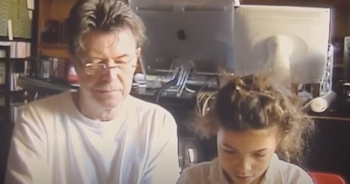 Filha de David Bowie partilha vídeo com o pai: “Sinto a tua falta”