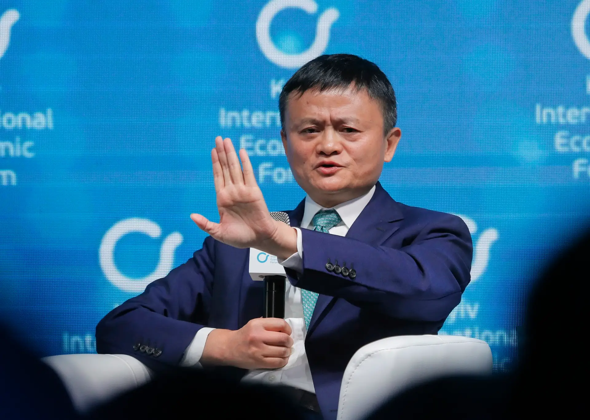 Empresário Jack Ma regressa à China após mais de um ano de ausência