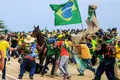 Violência radical isola e assusta Bolsonaro