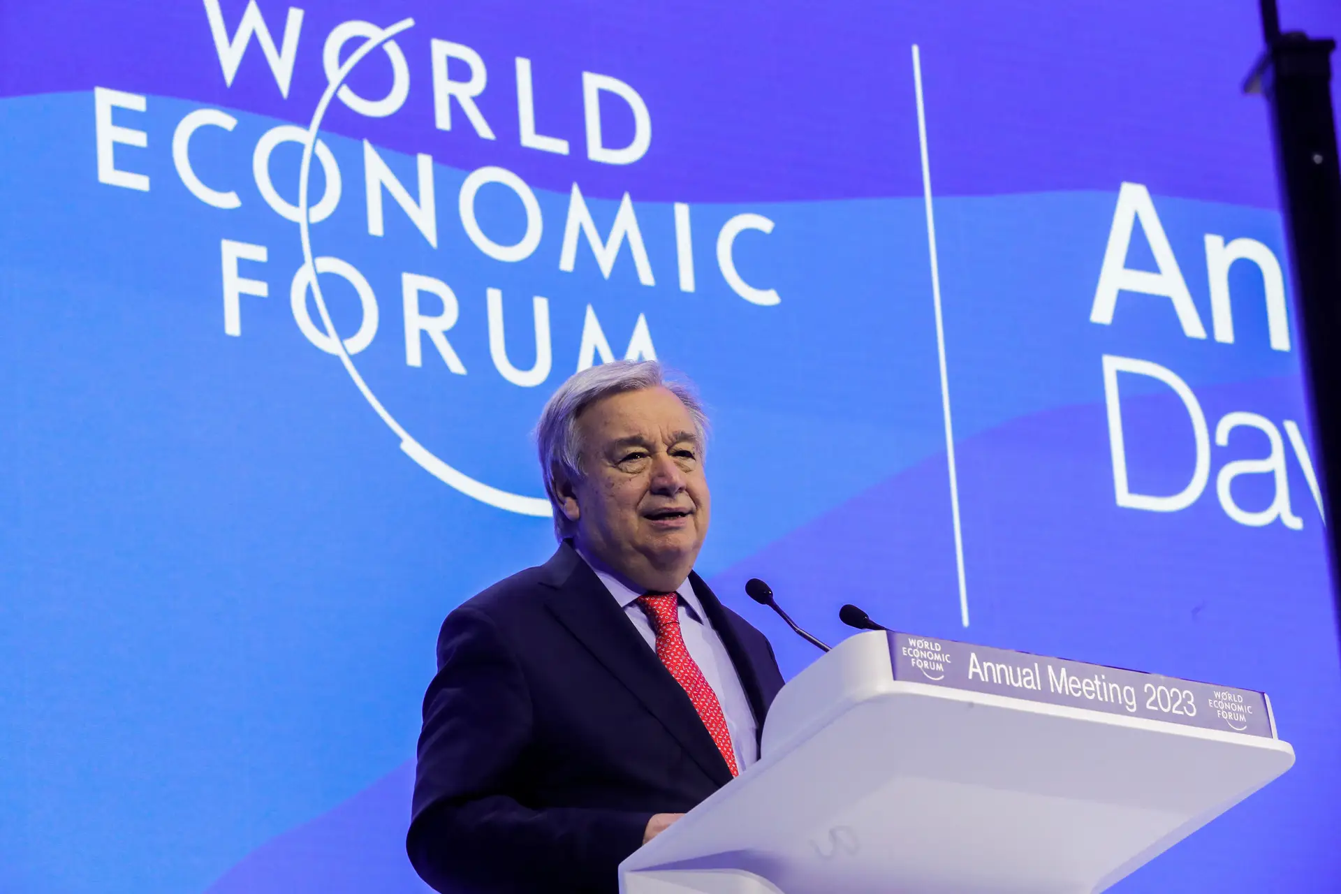 Secretário-geral da ONU em Davos